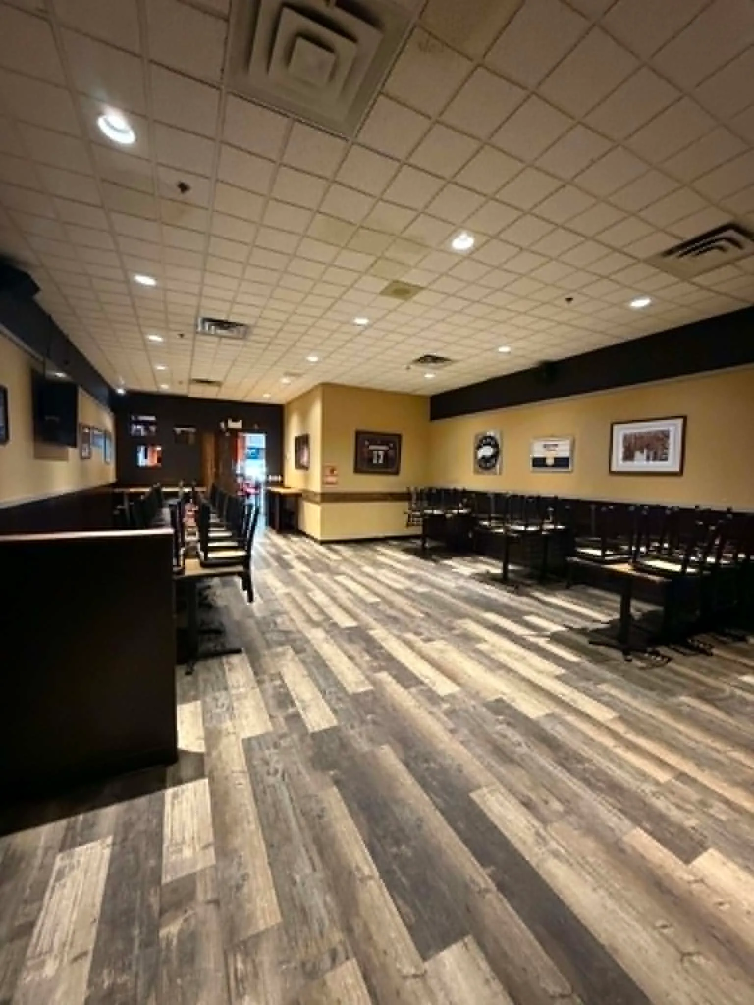 Buster’s Bar & Grill