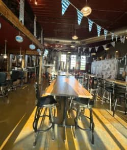 Pig Minds Brewing Co.
