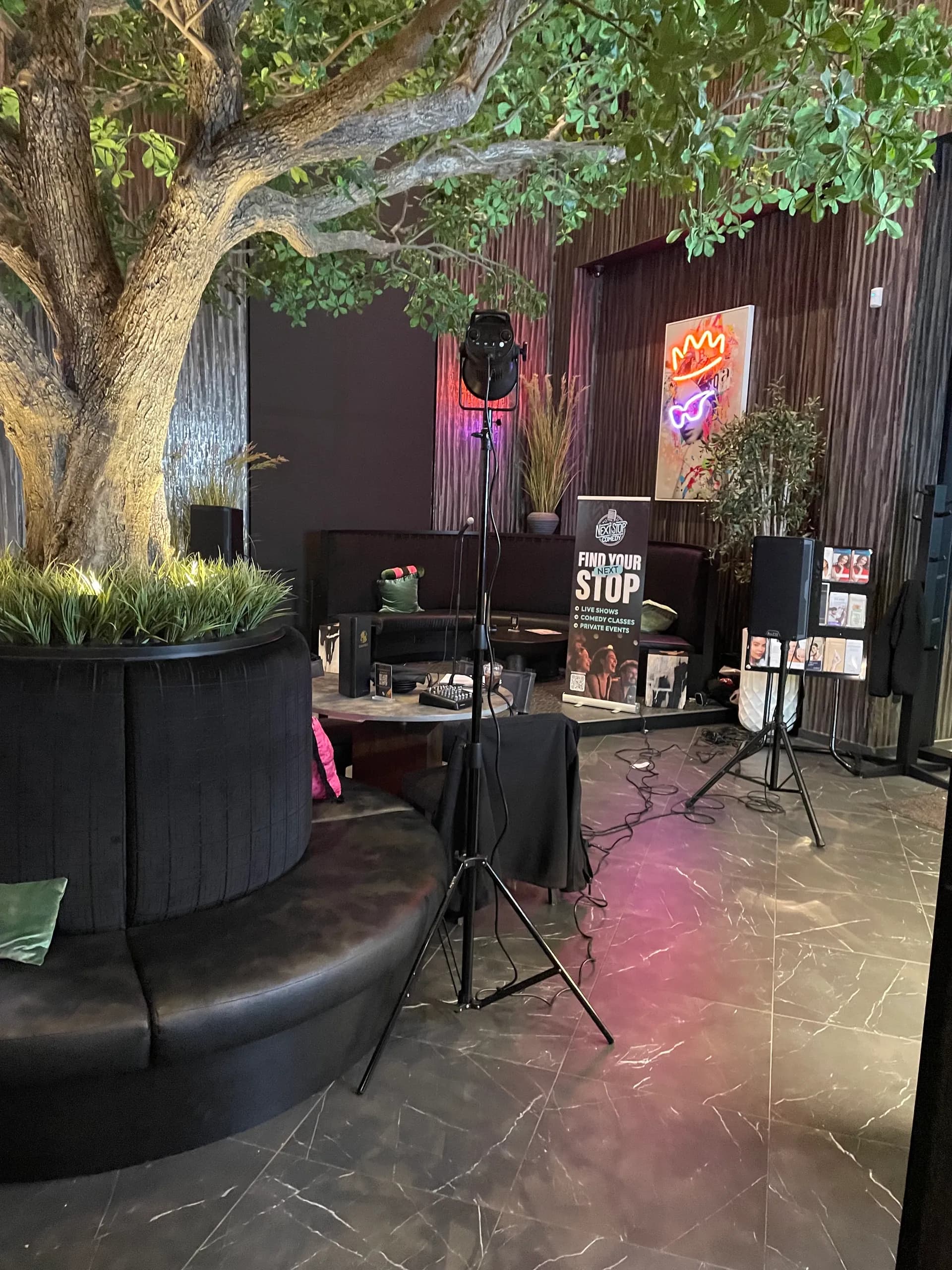 EXO Lounge